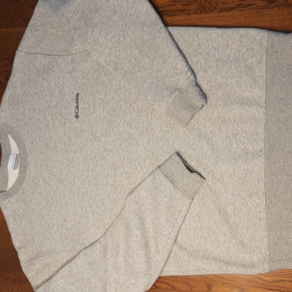 Columbia L Light Gray Crewneck Sweat Shirt